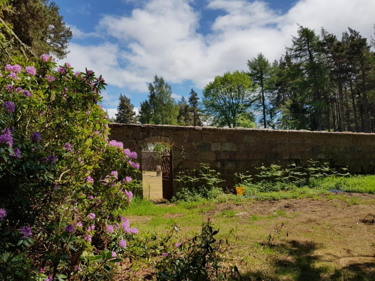 Cambus O' May Traditional Highland Hotel Ballater Extérieur photo