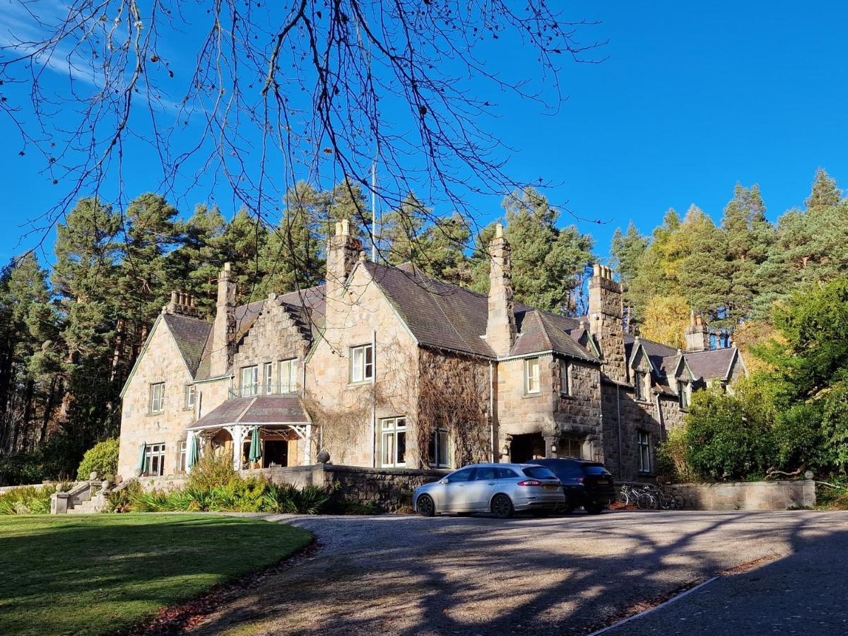 Cambus O' May Traditional Highland Hotel Ballater Extérieur photo