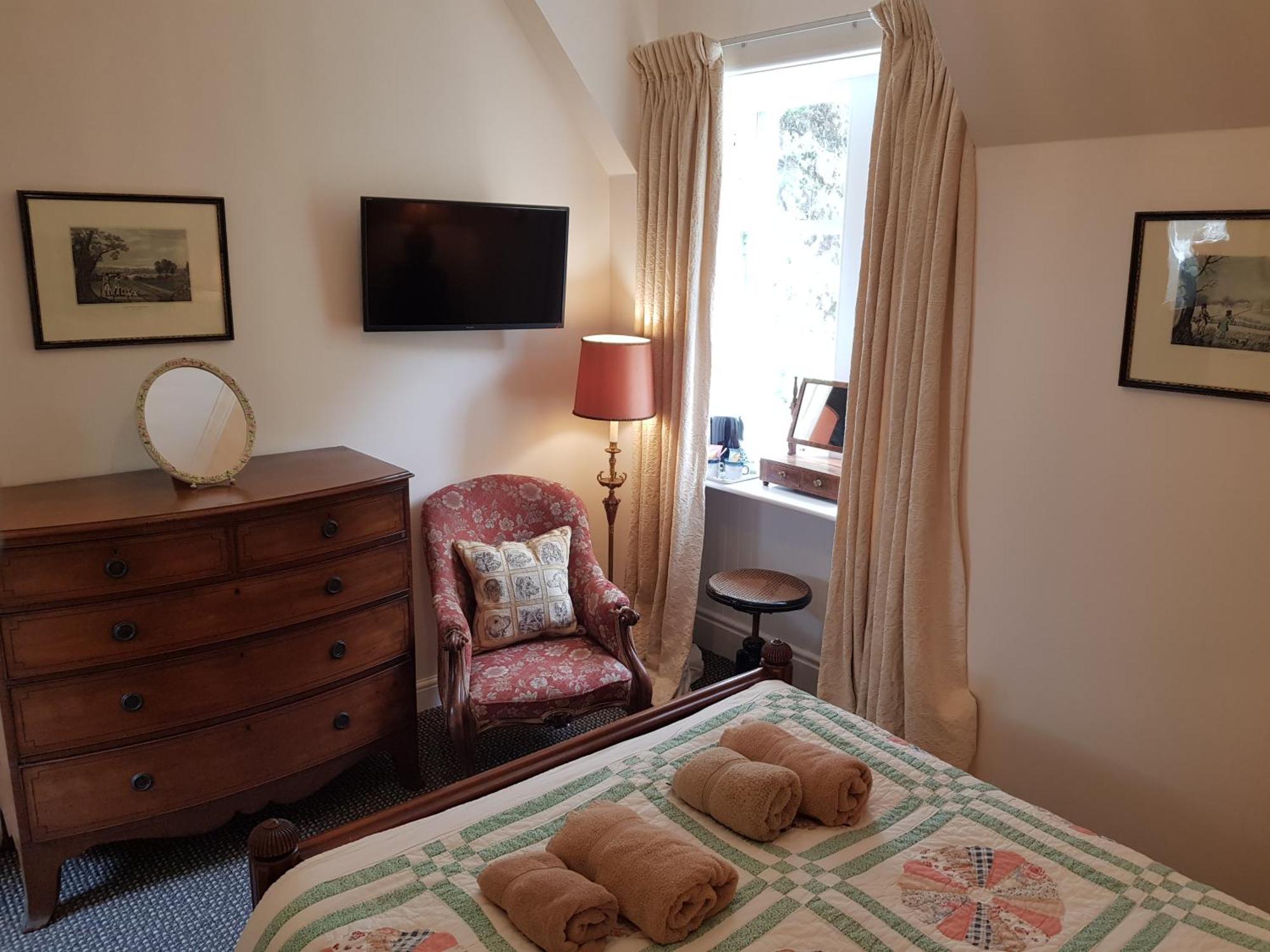 Cambus O' May Traditional Highland Hotel Ballater Chambre photo