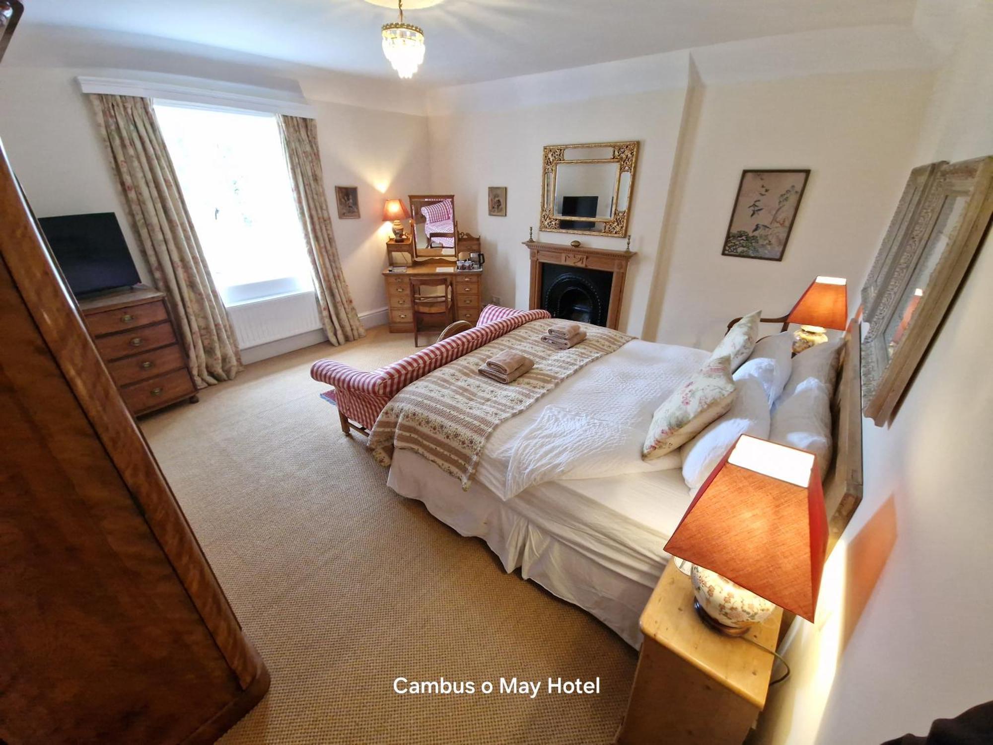 Cambus O' May Traditional Highland Hotel Ballater Extérieur photo